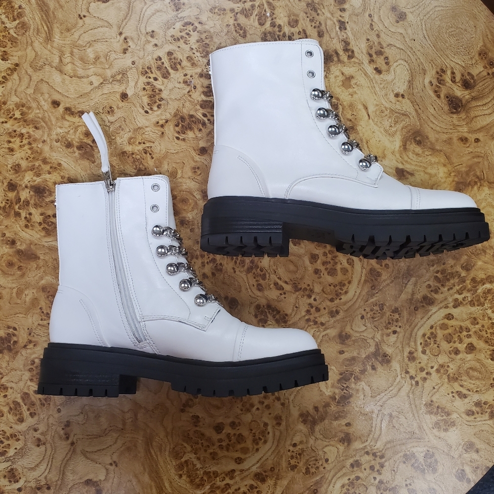 NWOB Circus by Sam Edelman Gili Boots